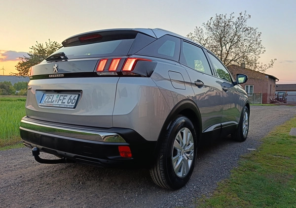 Peugeot 3008 cena 69900 przebieg: 132000, rok produkcji 2018 z Kamieńsk małe 596
